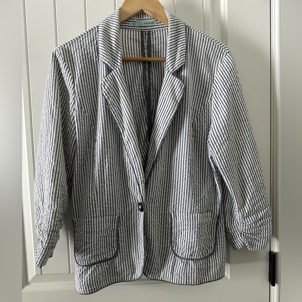Women’s casual blazer